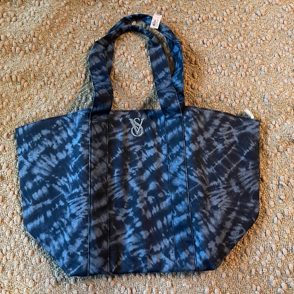 Victoria's Secret Handbags - Victoria’s Secret Tote
